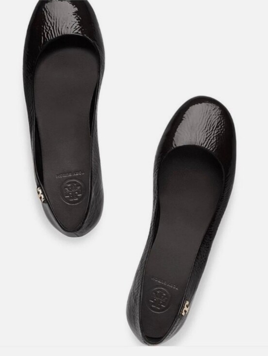 Tory Burch Shoes - Tory Burch Black Patent Crinkle Leather Travel Flats Size 8